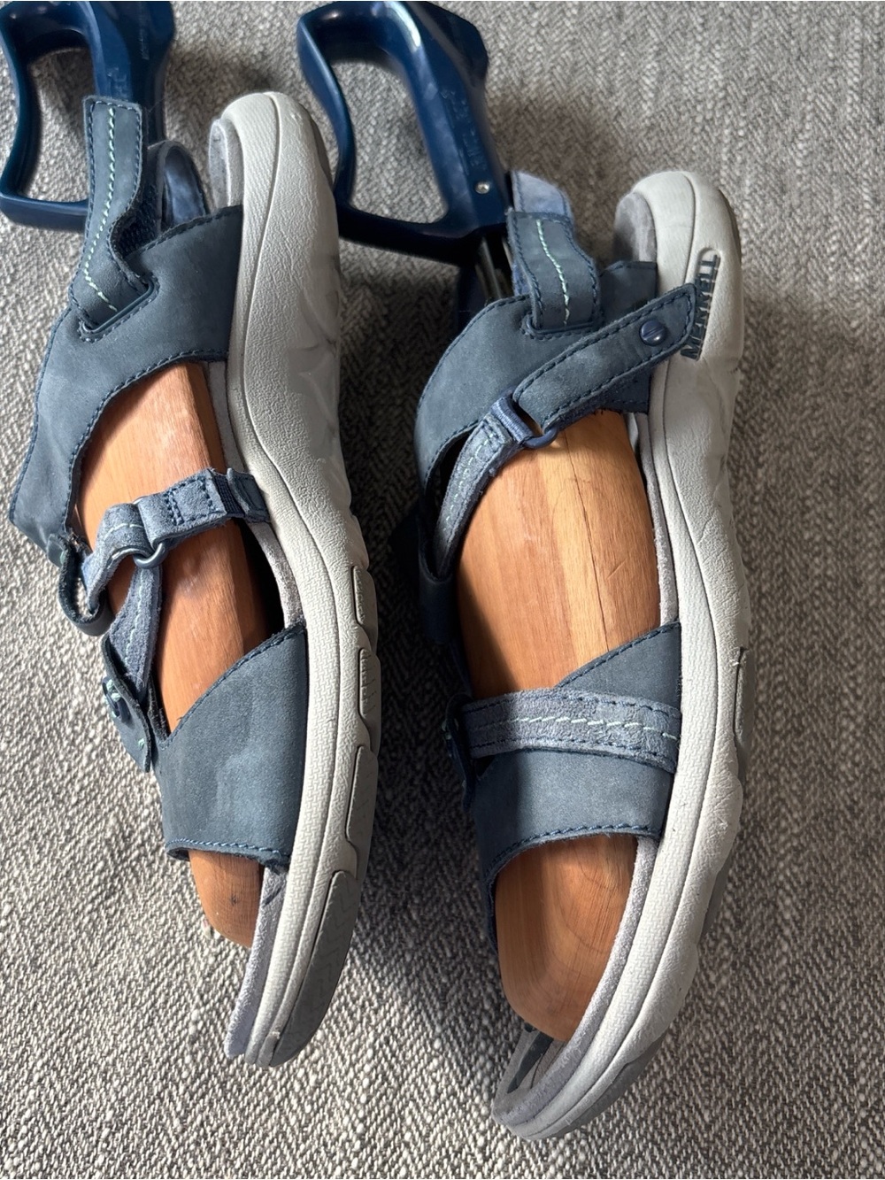 Merrell Navy Blue Strappy Leather Sandals - Picture 2 of 6